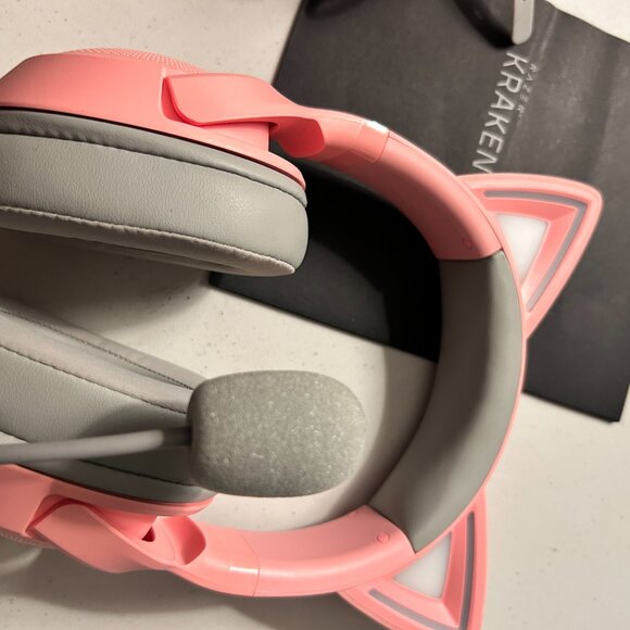 Razer Kraken Kitty V2 USB Wired RGB Headset: Chroma Kitty Ears Quartz Pi… - Picture 15 of 15